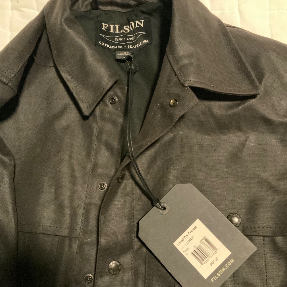 Filson Lined Tin Cruiser, Cinder Color. Mens M